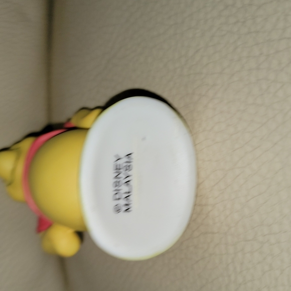 Malaysia winnie the pooh figurine vp21v - Picture 3 of 3